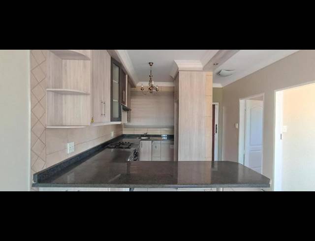 2 BEDROOM TOWNHOUSE FOR SALE IN ALBERTON NORTH